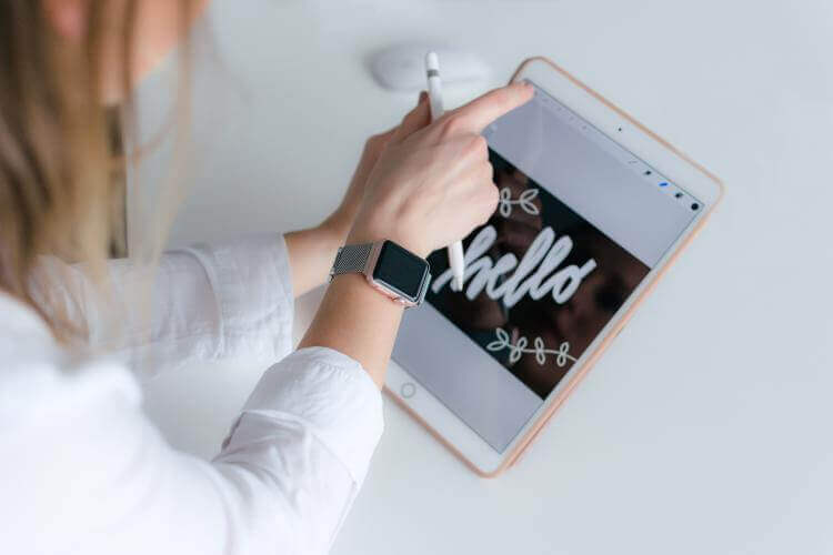 Five Creative Ways to Use Feather Flags to Market Your Business