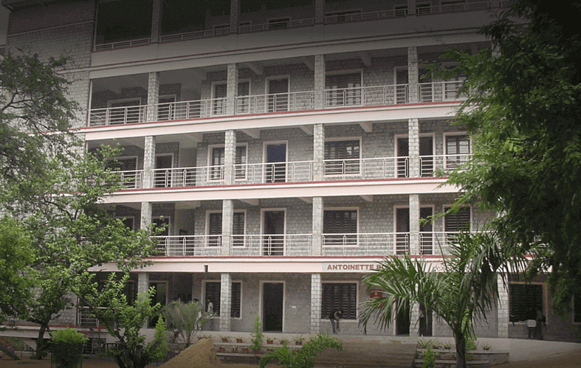 Mount Carmel College