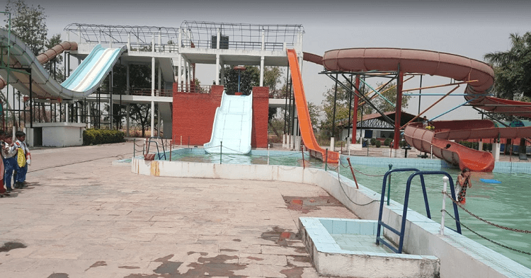 Four Season Fun City in Lucknow