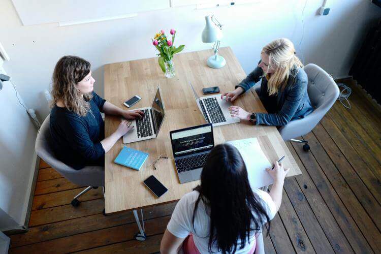 10 Ways Document Management Helps Your Accounting Team Better Control the Business