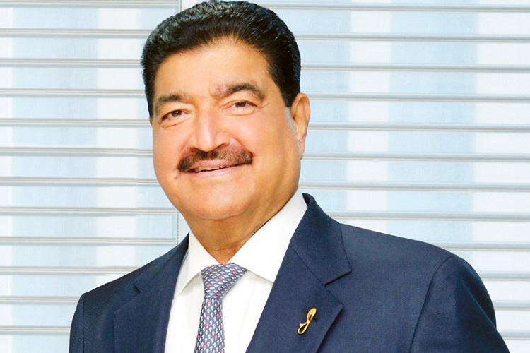 Richest men in hindi